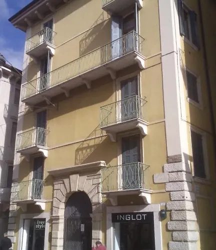 Marconi - Porta Leoni Vérone