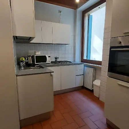 Marconi - Porta Leoni * Verona